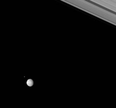 Helene and Mimas